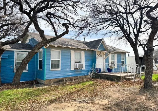 Homes for sale in Cisco, TX | 2007 Avenue E, Cisco, TX 76437 | MLS# 21165492