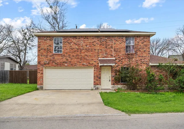 Single family home for sale at 208 Trout St, Rockwall, TX 75032 | MLS# 21167177
