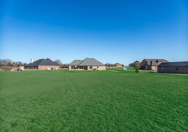 Homes for sale in Bells, TX | 1006 Johnson Trl, Bells, TX 75414 | MLS# 21167460