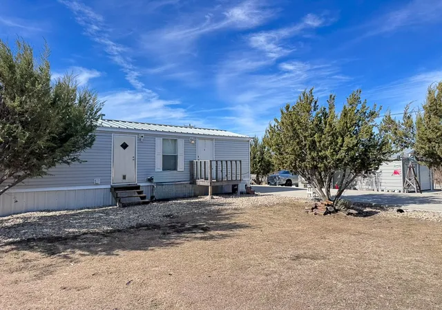 Photo 1 of Manufactured home for sale at 140 Private Road 1708, Stephenville, TX 76401 | MLS# 21167479 | Listing updated on 2026-07-09