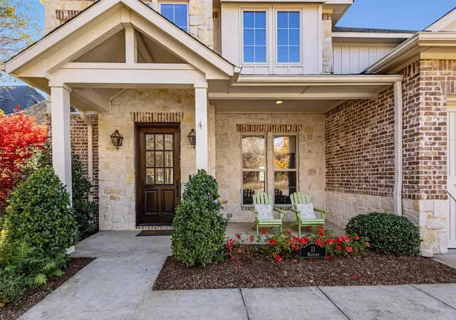 Photo 3 of Single family home for sale at 11 Westview Dr, Malakoff, TX | MLS# 21167653 | Listing updated on 2026-08-29