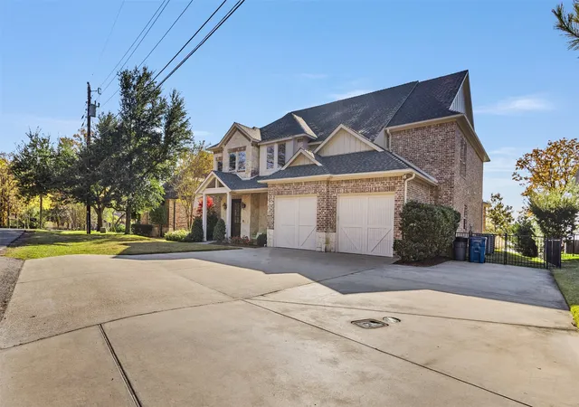 Photo 3 of Single family home for sale at 11 Westview Dr, Malakoff, TX | MLS# 21167653 | Listing updated on 2026-08-29