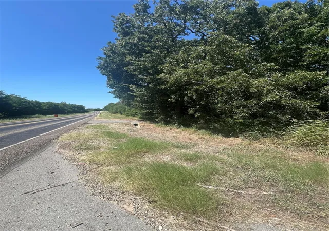 2nd image of 8899 W Fm 898, Ector, TX 75439 | MLS# 21167732