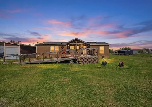 Photo 1 of Manufactured home for sale at 716 Lathem Blvd, Venus, TX 76084 | MLS# 21167188 | Listing updated on 2026-07-06