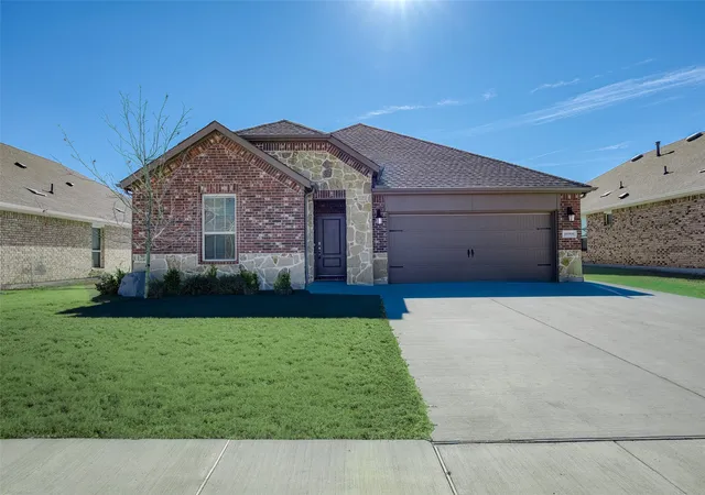Photo 2 of Single family home for sale at 10908 Summer Rain Blvd, Aubrey, TX 76227 | MLS# 21160646 | Listing updated on 2026-10-07