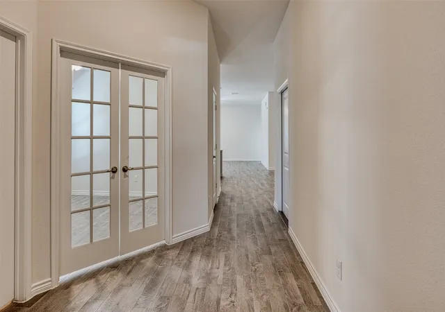 Photo 4 of Single family home for sale at 10908 Summer Rain Blvd, Aubrey, TX 76227 | MLS# 21160646 | Listing updated on 2026-10-07