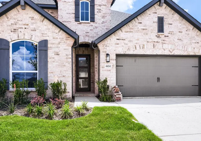 Photo 2 of Single family home for sale at 4414 Windy Point Rd, Little Elm, TX 75068 | MLS# 21168189 | Listing updated on 2026-08-31