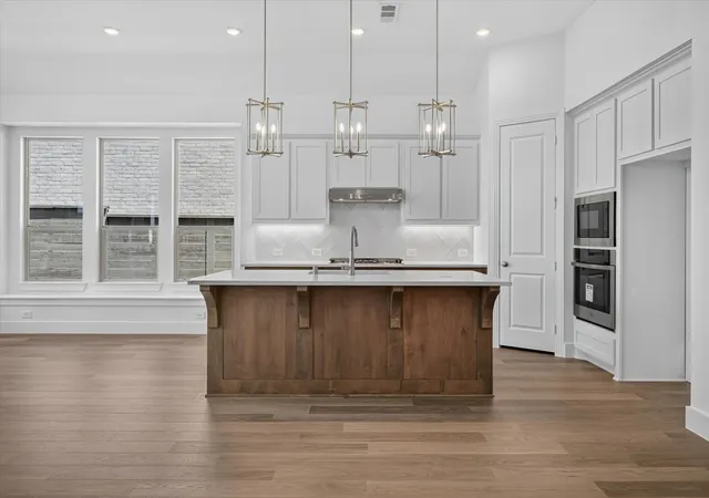 Photo 3 of Single family home for sale at 9824 Oak Glade Dr, Denton, TX 76207 | MLS# 21167706 | Listing updated on 2026-08-24