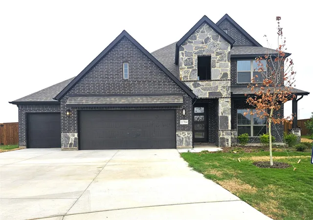 1st image of 11704 Blackfoot Ct, Godley, TX 76044 | MLS# 21168628