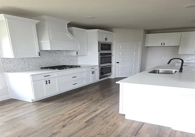 Photo 3 of Sale Pending at 11704 Blackfoot Ct, Godley, TX 76044 | MLS# 21168628 | Listing updated on 2026-08-26