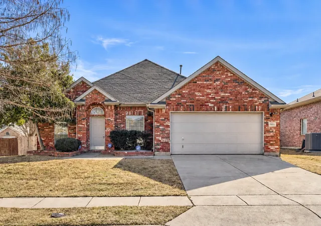 Photo 1 of Single family home for sale at 15835 Durango Dr, Frisco, TX 75035 | MLS# 21167066 | Listing updated on 2026-10-01