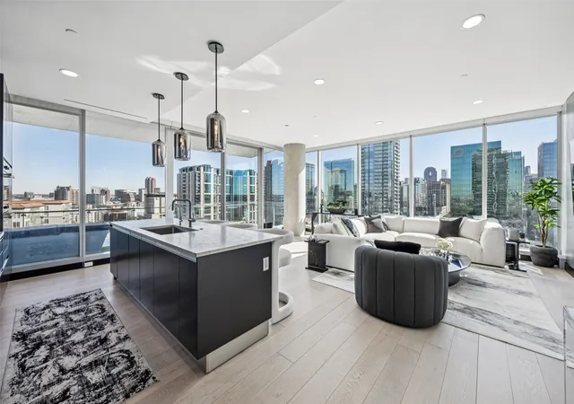 Homes for sale in Dallas, TX | 3130 N Harwood St #1606, Dallas, TX 75201 | MLS# 21157908