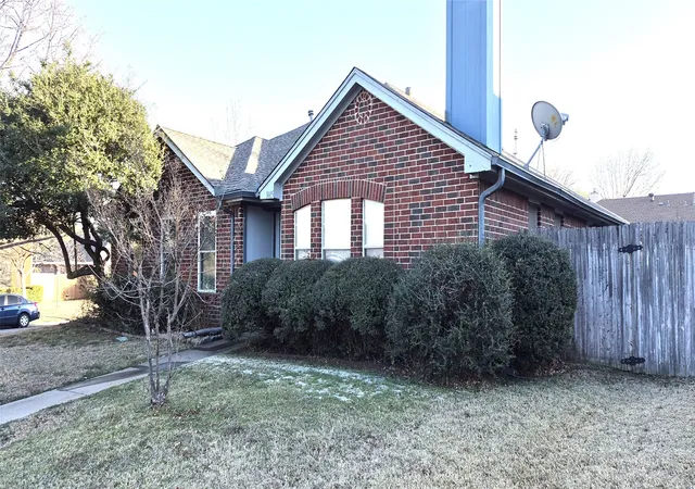 Photo 2 of Sale Pending at 1415 Kynette Dr, Euless, TX 76040 | MLS# 21168863 | Listing updated on 2026-07-15