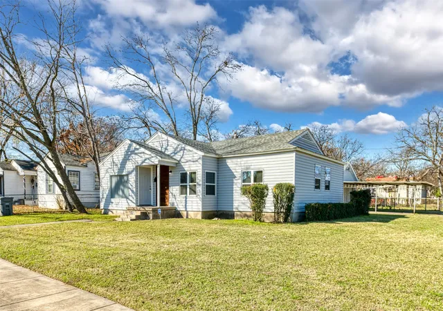 Photo 3 of Single family home for sale at 2667 Custer Dr, Dallas, TX 75216 | MLS# 21168167 | Listing updated on 2026-07-28