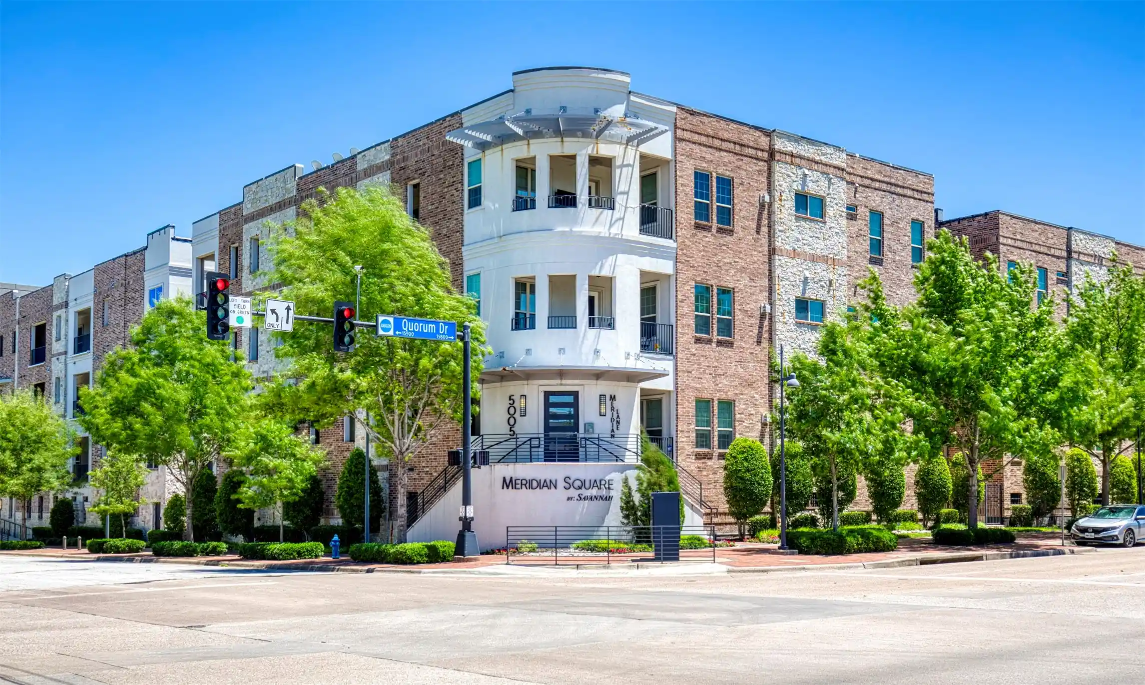 Listing Photo 1 - Condo for sale in 5005 Meridian Ln located at 5005 Meridian Ln, Addison, TX 75001 - Unit #3102
