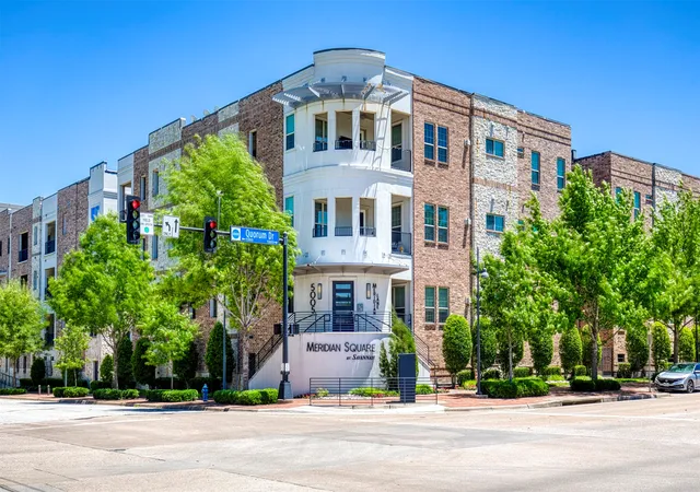 Listing Photo 1 - Condo for sale in building located at 5005 Meridian Ln, Addison, TX 75001 - Unit #3102