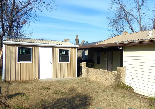 Photo 21 of Single family home for sale at 1922 S Pine, Brady, TX 76825 | MLS# 21169233 | Listing updated on 2026-08-24