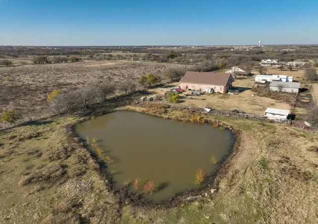 Photo 4 of Single family home for sale at 10569 Range Rd, Justin, TX 76247 | MLS# 21134596 | Listing updated on 2026-10-04