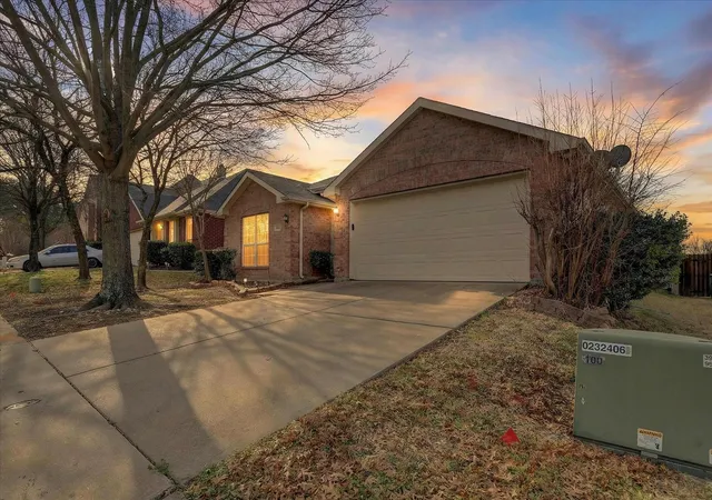 Photo 1 of Single family home for sale at 8417 Romanway Dr, Dallas, TX 75249 | MLS# 21168599 | Listing updated on 2026-09-25