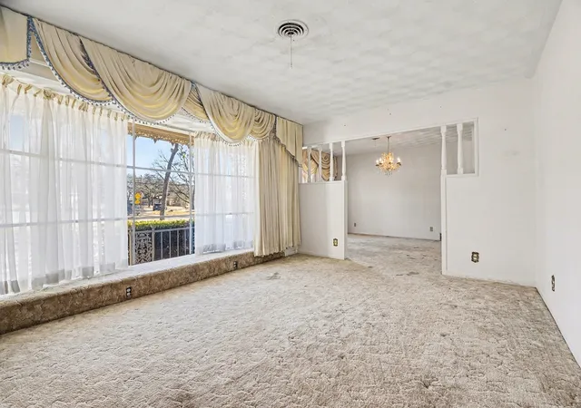 Photo 2 of Sale Pending at 215 E Huitt Ln, Euless, TX 76040 | MLS# 21168230 | Listing updated on 2026-07-28