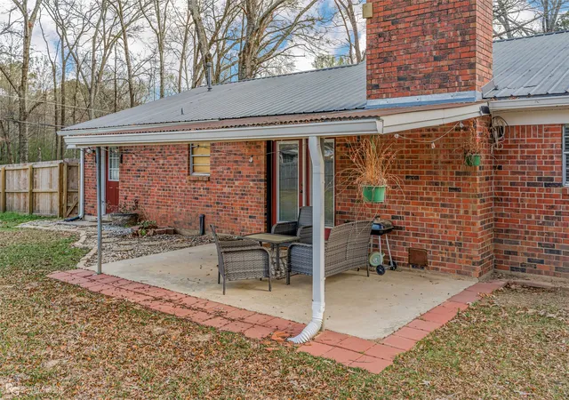 Photo 3 of Sale Pending at 240 Mcdowell St, Doyline, LA 71023 | MLS# 21169445 | Listing updated on 2026-07-06
