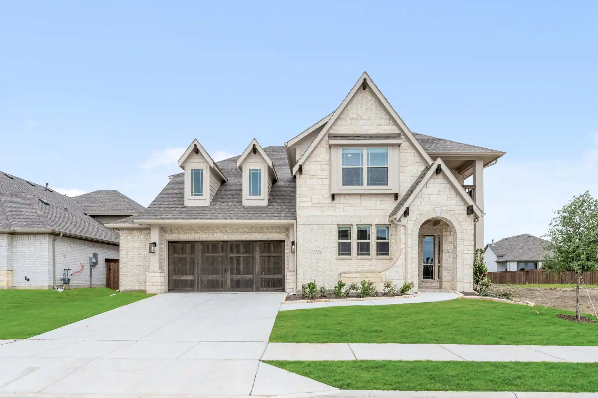 Photo 1 of Single family home for sale at 2724 Railway St, Forney, TX 75126 | MLS# 21169510 | Listing updated on 2026-10-28