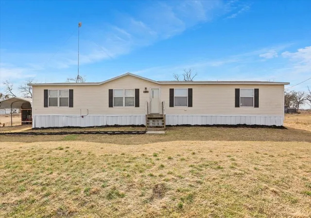 Photo 1 of Manufactured home for sale at 247 N Lake St, Axtell, TX 76624 | MLS# 21170191 | Listing updated on 2026-08-04