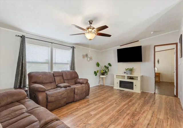 Photo 4 of Manufactured home for sale at 247 N Lake St, Axtell, TX 76624 | MLS# 21170191 | Listing updated on 2026-08-04