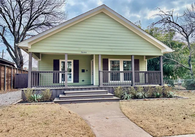 Photo 1 of Sale Pending at 5644 E Side Ave, Dallas, TX 75214 | MLS# 21169893 | Listing updated on 2026-08-26