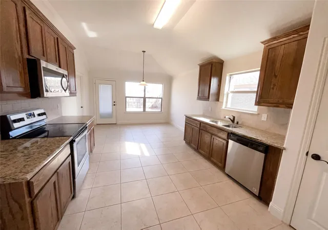 2nd image of 4522 Mariner Dr, Rowlett, TX 75088 | MLS# 21170364
