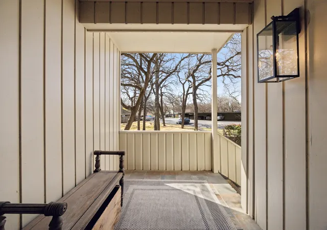 Listing Photo 5 - Condo for sale in building located at 388 Driftwood Ct, Azle, TX 76020 - Unit #3