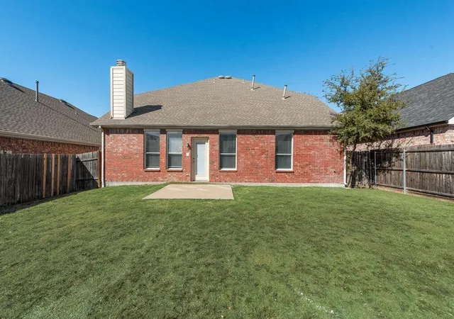 Homes for sale in Little Elm, TX | 2640 Lake Ridge Dr, Little Elm, TX 75068 | MLS# 21170713
