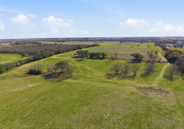Homes for sale in Chilton, TX | 2375 Fm 935, Chilton, TX 76632 | MLS# 21164803