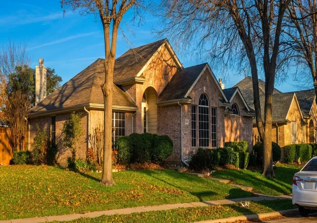 Photo 2 of Single family home for sale at 2614 Pecan Meadow Dr, Garland, TX 75040 | MLS# 21170789 | Listing updated on 2026-08-20