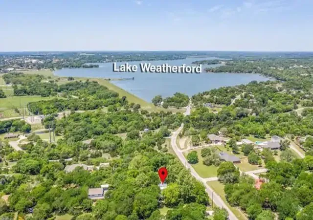 2nd image of 100 Hill Top Ct, Willow Park, TX 76087 | MLS# 21170282