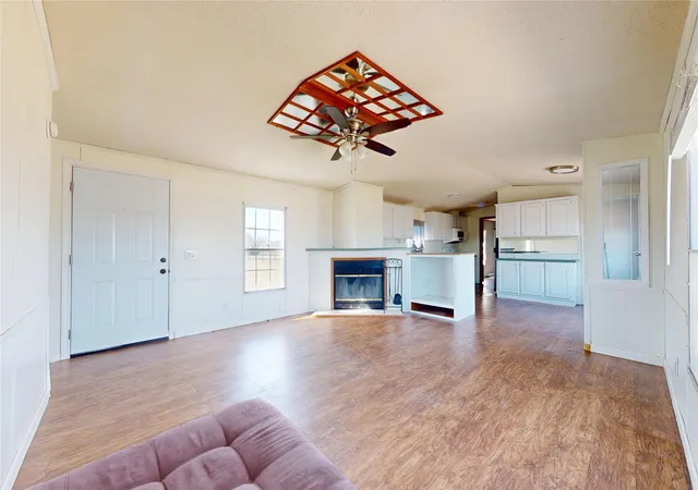 Homes for sale in Springtown, TX | 206 Creekview Meadows Ct, Springtown, TX 76082 | MLS# 21165343