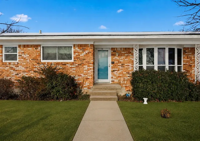 Photo 2 of Single family home for sale at 107 N 7th St, Krum, TX 76249 | MLS# 21160601 | Listing updated on 2026-07-10