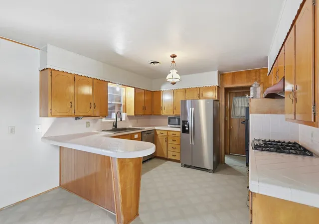 Photo 4 of Single family home for sale at 107 N 7Th St, Krum, TX 76249 | MLS# 21160601 | Listing updated on 2026-07-10