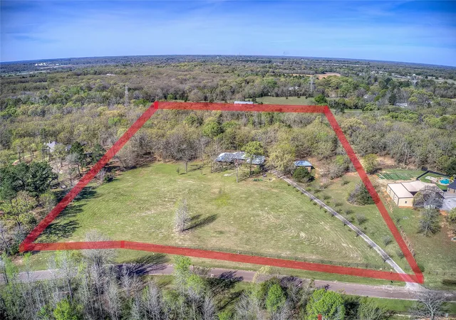 Photo 3 of Sale Pending at 150 Vz County Road 1711, Grand Saline, TX 75140 | MLS# 21171176 | Listing updated on 2026-07-08