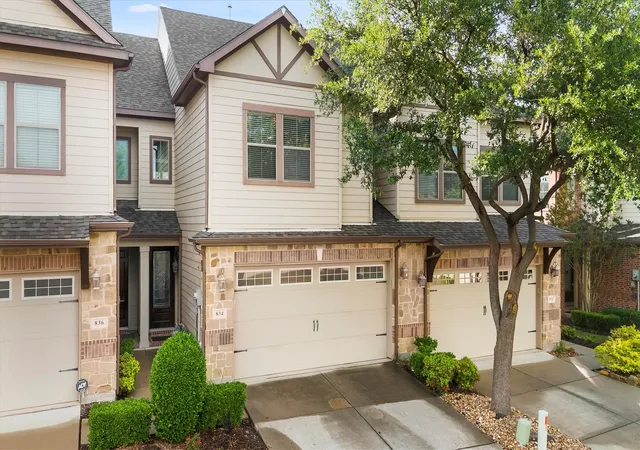 Photo 1 of Townhouse for sale at 834 Apple Hill Dr, Allen, TX 75013 | MLS# 21171232 | Listing updated on 2026-07-25