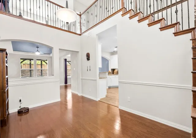 Photo 4 of Townhouse for sale at 834 Apple Hill Dr, Allen, TX 75013 | MLS# 21171232 | Listing updated on 2026-07-25