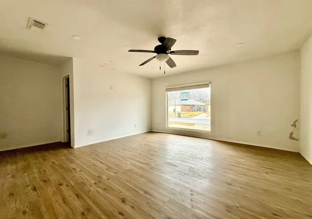 Photo 4 of Sale Pending at 1921 Ashley Dr, Fort Worth, TX 76134 | MLS# 21171224 | Listing updated on 2026-07-13