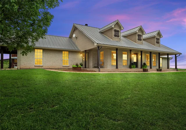 Homes for sale in Abbott, TX | 3057 Holy Rd, Abbott, TX 76621 | MLS# 21171612
