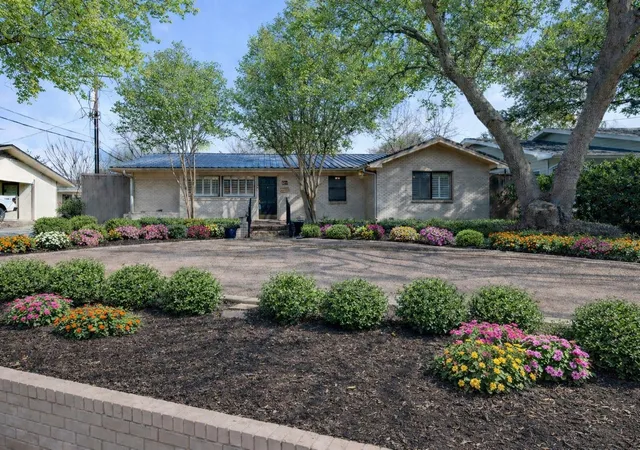 1st image of 611 Westview Ave, Fort Worth, TX 76107 | MLS# 21164454