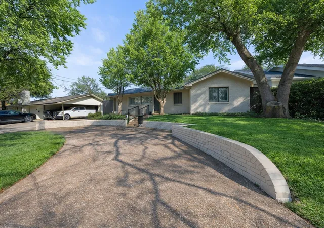 4th image of 611 Westview Ave, Fort Worth, TX 76107 | MLS# 21164454