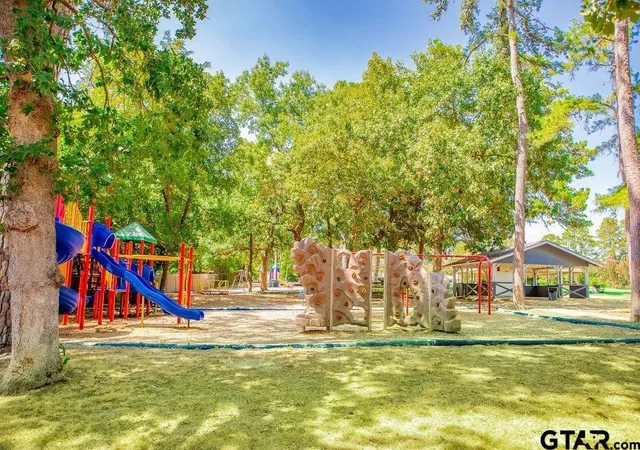 Homes for sale in Hideaway, TX | 1614 Morningside Trl, Hideaway, TX 75771 | MLS# 21170887