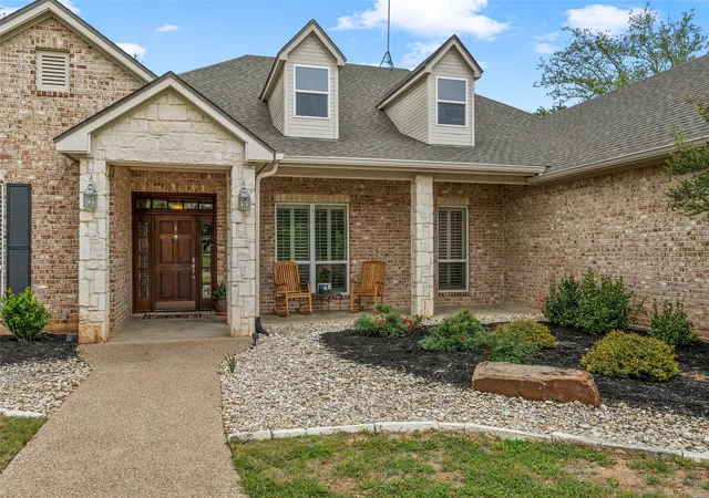 Photo 2 of Sale Pending at 130 Winding Trl, Crawford, TX 76638 | MLS# 21170430 | Listing updated on 2026-08-03
