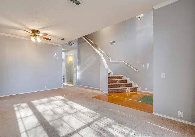 Photo 4 of Single family home for sale at 519 Deerwood Dr, Burleson, TX 76028 | MLS# 21171365 | Listing updated on 2026-10-06