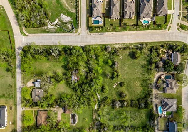 Photo 3 of Land for sale at 1000 Silver Creek Dr, De Soto, TX 75115 | MLS# 21170969 | Listing updated on 2026-08-18