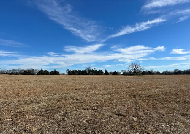 Land for sale at 0000 Farm Market 1567, Como, TX 75431 | MLS# 21171848 | Listing updated on 2026-08-04